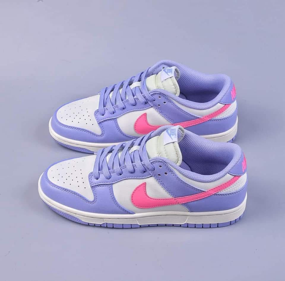 Dunk Sneakers