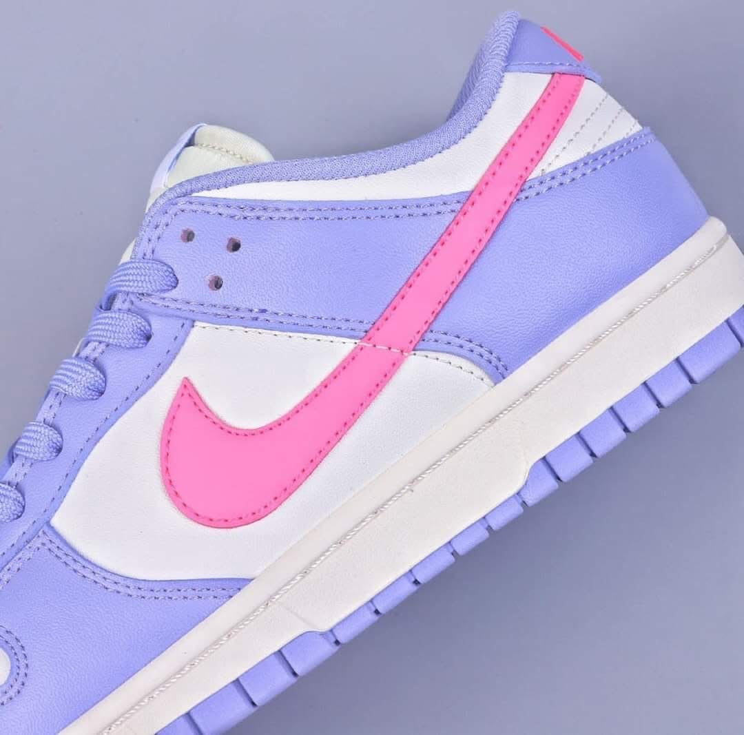 Dunk Sneakers