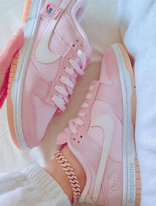 Dunk Sneakers