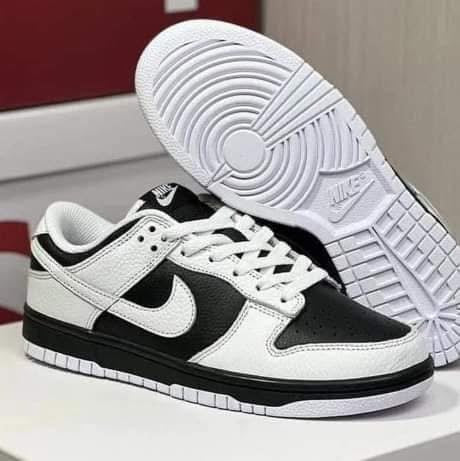 Dunk Sneakers
