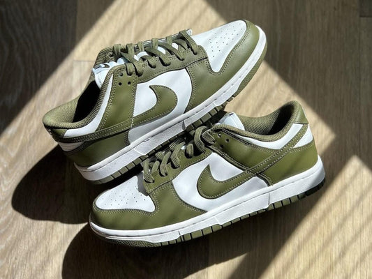 Dunk Sneakers